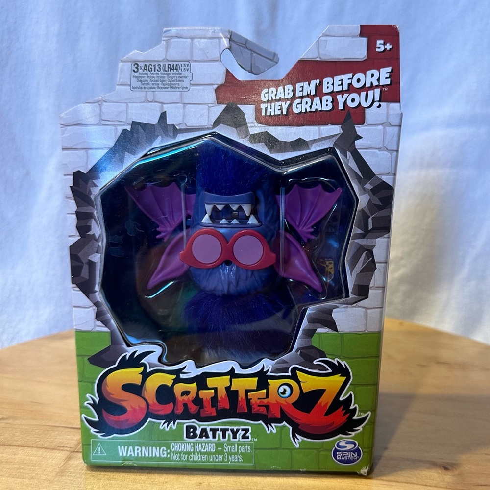 New Scritterz Battyz Interactive Purple Mini Monster Jungle Creature Toy new